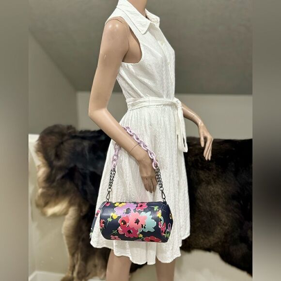 Handmade Genuine Cowhide Floral Print Barrel Bag/Crossbody with 2 Strap Styles - Picture 2 of 15